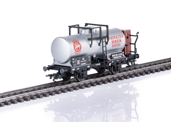 Display Kesselwagen mit zwei Radsätzen