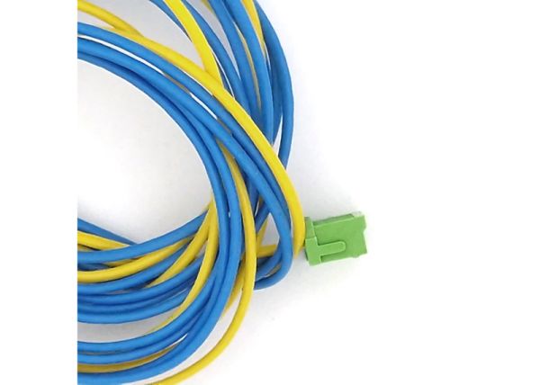 Stecker mit Kabel