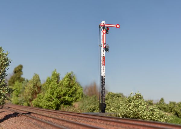 Hauptsignal mit Gittermast (Hp 0 / Hp 1 / Hp 2)