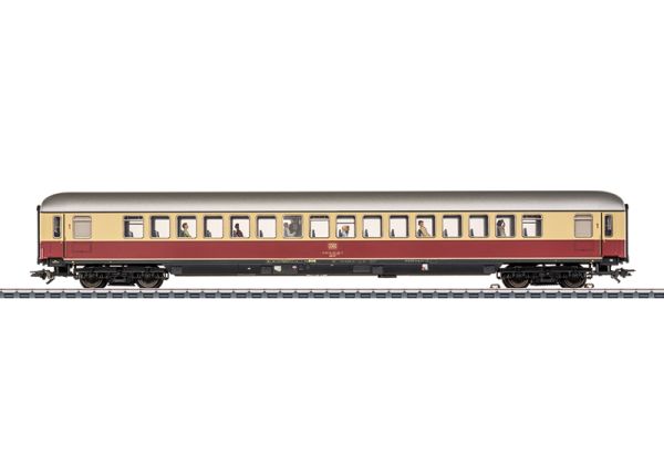 Schnellzugwagen Apümh 121