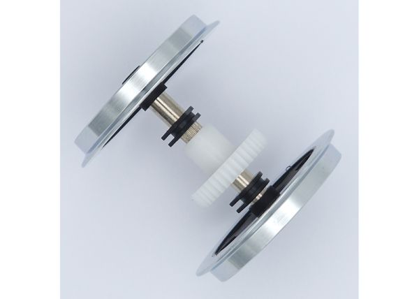 Wheelset without Traction Tires